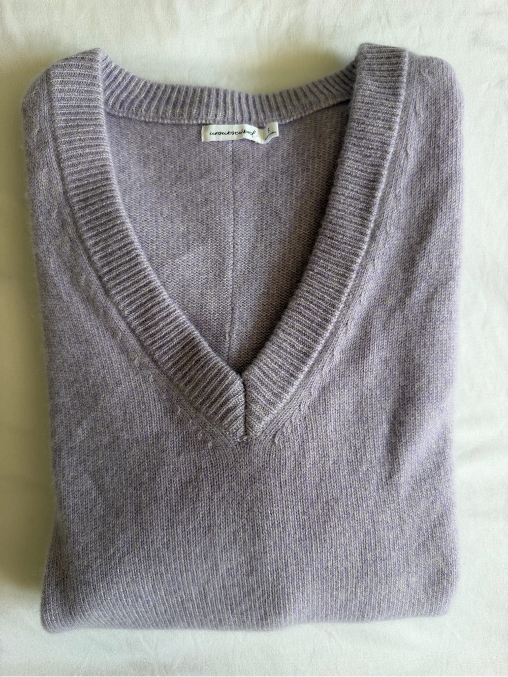 Unsubcribed 100% Cashmere Lavender Purple Cozy V-Neck Oversized Sweater